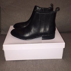 Never Worn Steve Madden Orchid Studded Boots